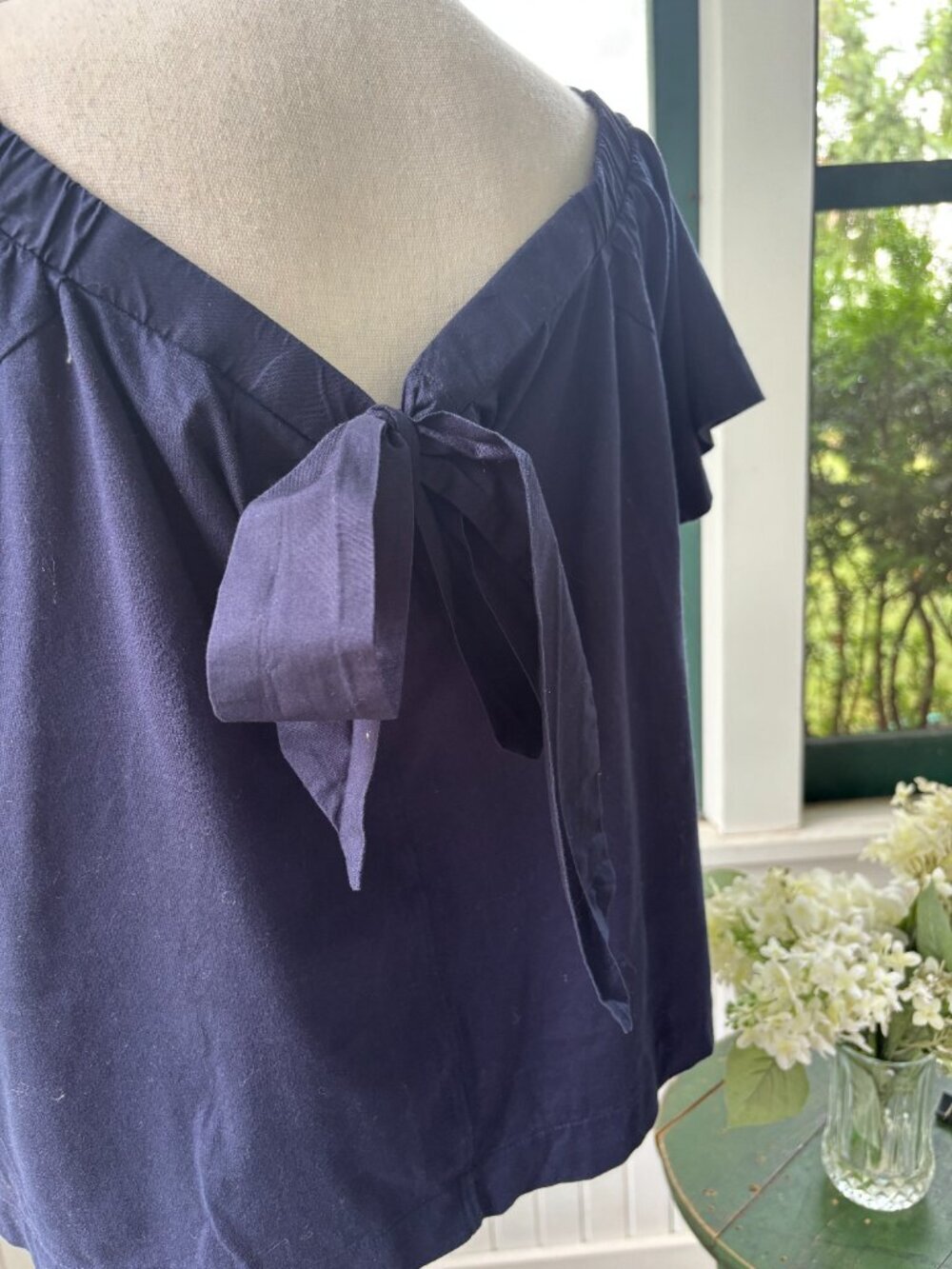 Banana Republic Navy Off Shoulder Tie Back Top M Like New